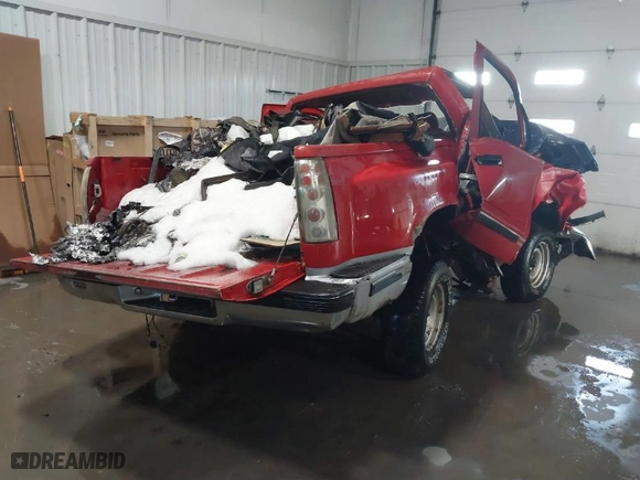1992 Chevrolet C/K 1500 with VIN 1GCDC14Z5NZ165908, listed as a IAAI auction lot 41246567 with 366,980 mi miles. Bid and sale history available at carsss.com. Image 4.