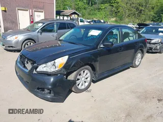 2010 Subaru Legacy Premium All-Weather Anniversary z VIN 4S3BMBC68A3216476, wystawiony jako IAAI lot #42329466 z przebiegiem 138 439 mil mil oraz . Historia ofert i sprzedaży dostępna na DreamBid. Obrazek 2.
