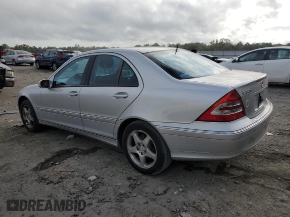 2001 Mercedes-Benz C 320 with VIN WDBRF64J81F045177, listed as a Copart auction lot 71381124 with 93,983 mi miles and Salvage Title. Bid and sale history available at DreamBid. Image 2.