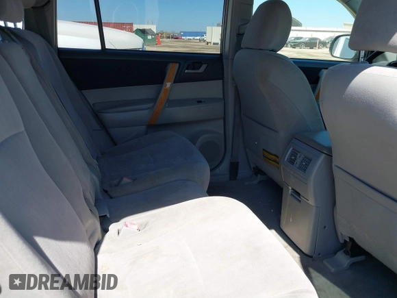 2009 Toyota Highlander Hybrid with VIN JTEEW41AX92033863, listed as a IAAI auction lot 41788531 with 215,787 mi miles. Bid and sale history available at carsss.com. Image 8.