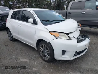 2014 Scion xD z VIN JTKKUPB46E1044679, wystawiony jako IAAI lot #40897640 z przebiegiem 161 930 mil mil oraz . Historia ofert i sprzedaży dostępna na DreamBid. Obrazek 1.