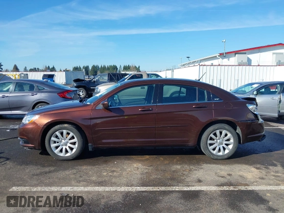 2013 Chrysler 200 Touring with VIN 1C3CCBBB6DN678361, listed as a IAAI auction lot 41685381 with 122,016 mi miles and . Bid and sale history available at carsss.com. Image 14.