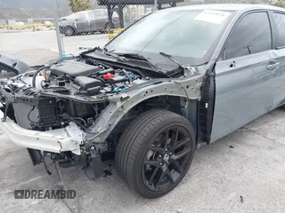 2025 Honda Civic Sport z VIN 19XFL2H83SE015318, wystawiony jako IAAI lot #42209878 z przebiegiem 1322 mil mil oraz . Historia ofert i sprzedaży dostępna na DreamBid. Obrazek 18.