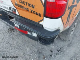 2018 Chevrolet Silverado 1500 Work Truck with VIN 1GCNCNEH2JZ239815, listed as a IAAI auction lot 40581431 with 119,201 mi miles. Bid and sale history available at carsss.com. Image 6.
