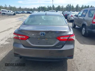 2019 Toyota Camry Hybrid LE z VIN 4T1B31HK0KU509265, wystawiony jako IAAI lot #42014204 z przebiegiem 136 560 mil mil oraz . Historia ofert i sprzedaży dostępna na DreamBid. Obrazek 16.