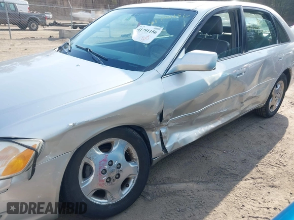 2003 Toyota Avalon XL with VIN 4T1BF28B13U285647, listed as a IAAI auction lot 41791156 with 173,323 mi miles and . Bid and sale history available at carsss.com. Image 6.