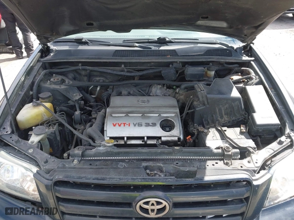 2004 Toyota Highlander with VIN JTEEP21AX40008810, listed as a IAAI auction lot 41877008 with 215,800 mi miles. Bid and sale history available at carsss.com. Image 10.