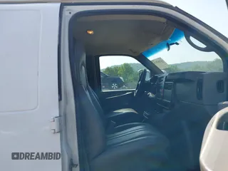 2007 Chevrolet Express Cargo with VIN 1GCGG29V871189408, listed as a IAAI auction lot 42567032 with 330,203 mi miles and . Bid and sale history available at DreamBid. Image 5.