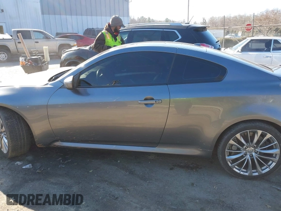 2013 Infiniti G37 IPL with VIN JN1CV6EK5DM920395, listed as a IAAI auction lot 41274363 with 61,073 mi miles. Bid and sale history available at carsss.com. Image 14.