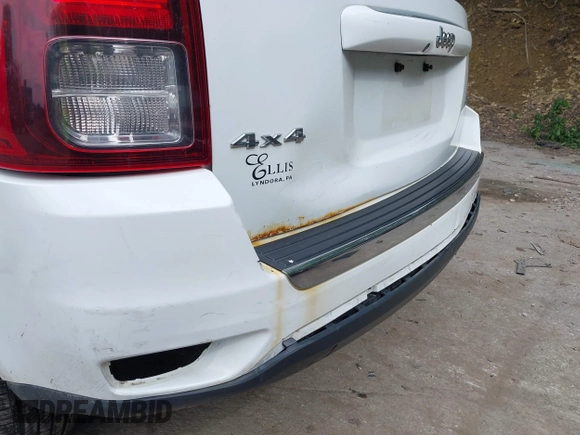 2016 Jeep Compass High Altitude with VIN 1C4NJDEB0GD546305, listed as a IAAI auction lot 42371770 with 158,486 mi miles and . Bid and sale history available at DreamBid. Image 6.