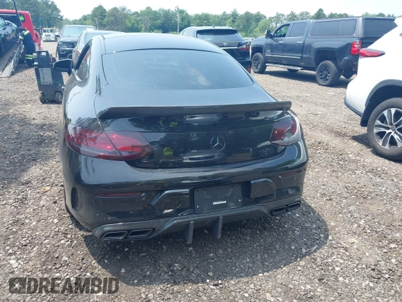 2017 Mercedes-Benz C 43 AMG with VIN WDDWJ6EB1HF451084, listed as a IAAI auction lot 42580008 with 84,882 mi miles and . Bid and sale history available at DreamBid. Image 16.