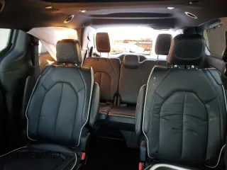2023 Chrysler Pacifica Limited with VIN 2C4RC3GGXPR514439, listed as a Copart auction lot 88054055 with 23,761 mi miles and Salvage title. Bid and sale history available at DreamBid. Image 10.