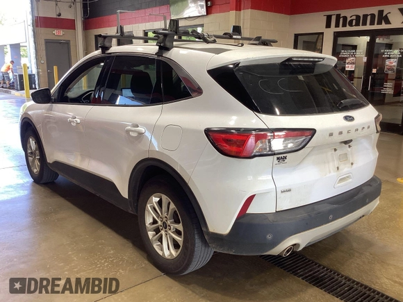 2020 Ford Escape SE z VIN 1FMCU0G60LUC60855, wystawiony jako IAAI lot #42815359 z przebiegiem 116 708 mil mil oraz . Historia ofert i sprzedaży dostępna na DreamBid. Obrazek 24.