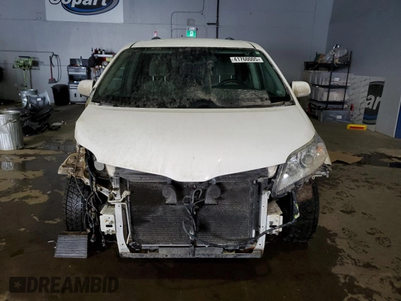 2018 Toyota Sienna LE с VIN 5TDJZ3DC0JS208295, выставлен на аукционе Copart как лот 41760005 с пробегом 91 334 миль миль и Списание • Salvage title. История ставок и продаж доступна на DreamBid. Изображение 5.