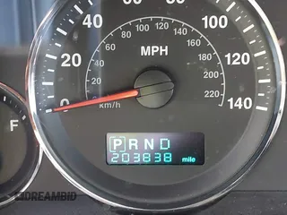 2006 Jeep Commander with VIN 1J8HG48K36C318982, listed as a IAAI auction lot 42344756 with 203,838 mi miles and . Bid and sale history available at DreamBid. Image 16.