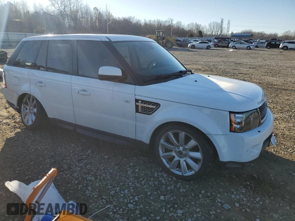 2013 Land Rover Range Rover Sport HSE with VIN SALSF2D45DA793109, listed as a Copart auction lot 46344105 with 136,136 mi miles and Salvage Title. Bid and sale history available at DreamBid. Image 4.
