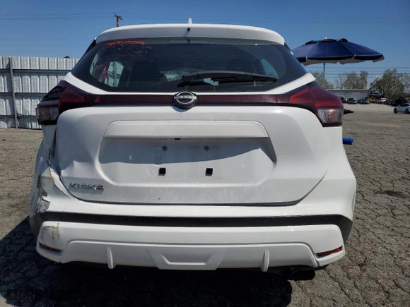 2023 Nissan Kicks S with VIN 3N1CP5BV7PL511848, listed as a Copart auction lot 49501005 with 75,900 mi miles and Salvage Title. Bid and sale history available at carsss.com. Image 6.