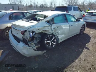2018 Nissan Altima SR with VIN 1N4AL3AP6JC143033, listed as a IAAI auction lot 41829376 with Not Provided miles and . Bid and sale history available at carsss.com. Image 4.