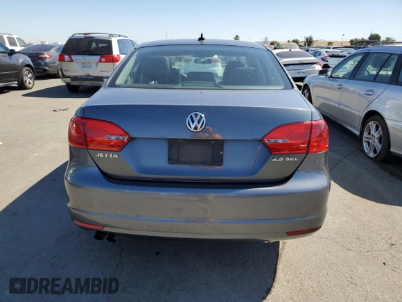 2011 Volkswagen Jetta SEL с VIN 3VWGX7AJXBM320093, выставлен на аукционе Copart как лот 72485144 с пробегом 102 800 миль миль и Списание • Salvage title. История ставок и продаж доступна на DreamBid. Изображение 6.