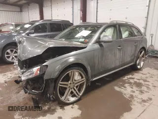 2013 Audi allroad Premium Plus with VIN WA1UFAFL6DA152026, listed as a IAAI auction lot 41623314 with 182,791 mi miles. Bid and sale history available at carsss.com. Image 2.