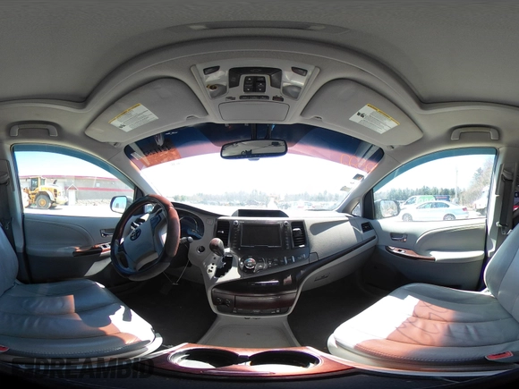 2011 Toyota Sienna XLE with VIN 5TDDK3DC8BS011975, listed as a IAAI auction lot 42112522 with 124,251 mi miles. Bid and sale history available at carsss.com. Image 18.