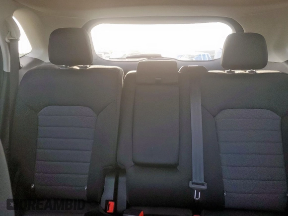 2020 Ford Edge SE with VIN 2FMPK3G94LBA35234, listed as a Copart auction lot 61189905 with 33,013 mi miles and Salvage title. Bid and sale history available at DreamBid. Image 10.