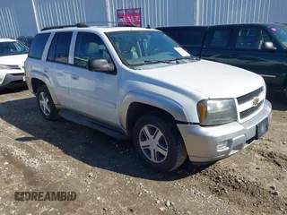 2007 Chevrolet TrailBlazer LT with VIN 1GNES13M872141375, listed as a IAAI auction lot 41774258 with 170,266 mi miles. Bid and sale history available at carsss.com. Image 1.