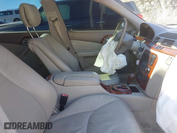 2002 Mercedes-Benz S-Class 4.3L with VIN WDBNG70J42A269648, listed as a IAAI auction lot 41634588 with 141,894 mi miles. Bid and sale history available at carsss.com. Image 5.