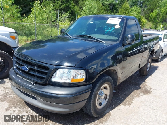 2002 Ford F-150 XL z VIN 1FTRF17292NA08851, wystawiony jako IAAI lot #42559503 z przebiegiem Nie podano mil oraz . Historia ofert i sprzedaży dostępna na DreamBid. Obrazek 2.
