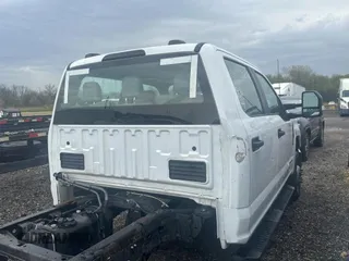 2022 Ford F-350 XL with VIN 1FD8W3HT9NED09912, listed as a Copart auction lot 54900335 with 149,507 mi miles and Clean Title. Bid and sale history available at DreamBid. Image 4.