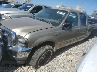 2001 Ford Super Duty F-250 XL with VIN 3FTNW20F61MA43437, listed as a Copart auction lot 45398465 with 366,698 mi miles and Salvage Title. Bid and sale history available at carsss.com. Image 1.