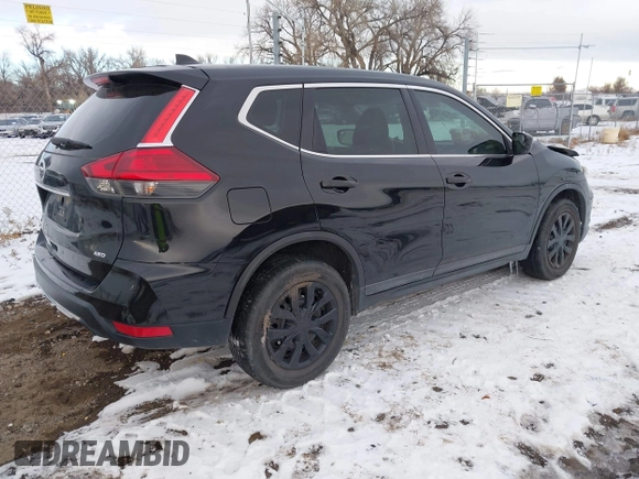 2017 Nissan Rogue SV with VIN KNMAT2MV7HP573221, listed as a IAAI auction lot 40947647 with 162,923 mi miles and . Bid and sale history available at carsss.com. Image 4.