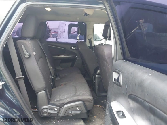 2014 Dodge Journey SE with VIN 3C4PDCAB8ET153272, listed as a IAAI auction lot 41930909 with 189,561 mi miles. Bid and sale history available at carsss.com. Image 8.