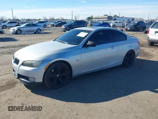 2009 BMW 3 Series 335i с VIN WBAWB73549P044945, выставлен на аукционе IAAI как лот 41556993 с пробегом 185 832 миль миль и . История ставок и продаж доступна на DreamBid. Изображение 2.