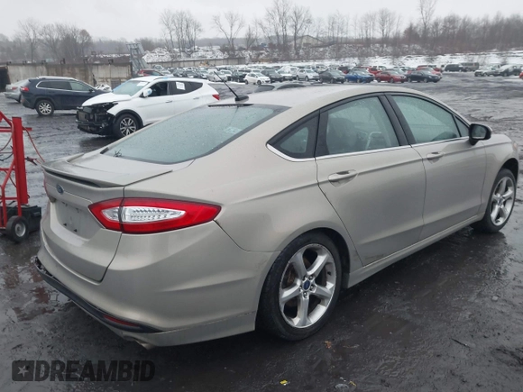 2016 Ford Fusion S with VIN 3FA6P0G78GR138247, listed as a IAAI auction lot 41570370 with 137,922 mi miles. Bid and sale history available at carsss.com. Image 4.