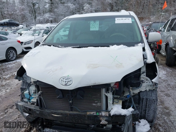 2012 Toyota Sienna XLE with VIN 5TDDK3DC3CS046182, listed as a IAAI auction lot 41387074 with 161,348 mi miles. Bid and sale history available at carsss.com. Image 13.