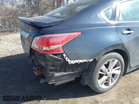 2013 Nissan Altima SV with VIN 1N4AL3AP0DN489975, listed as a IAAI auction lot 41797596 with 171,151 mi miles and . Bid and sale history available at carsss.com. Image 13.