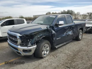 2022 Ram 1500 Big Horn z VIN 1C6RREBTXNN254155, wystawiony jako Copart lot #44182775 z przebiegiem 9 758 mil mil oraz Szkoda całkowita • Salvage title. Historia ofert i sprzedaży dostępna na DreamBid. Obrazek 1.