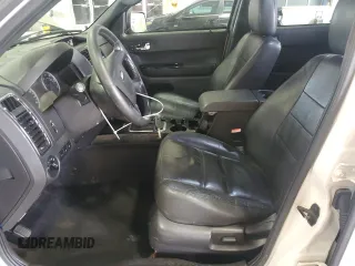 2010 Ford Escape Limited z VIN 1FMCU9EG4AKC43050, wystawiony jako Copart lot #60251495 z przebiegiem 174 550 mil mil oraz Szkoda całkowita • Salvage title. Historia ofert i sprzedaży dostępna na DreamBid. Obrazek 7.