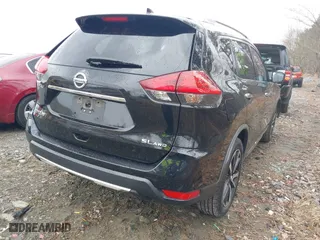 2017 Nissan Rogue SL with VIN JN8AT2MV6HW270313, listed as a IAAI auction lot 41606874 with 150,000 mi miles. Bid and sale history available at carsss.com. Image 4.