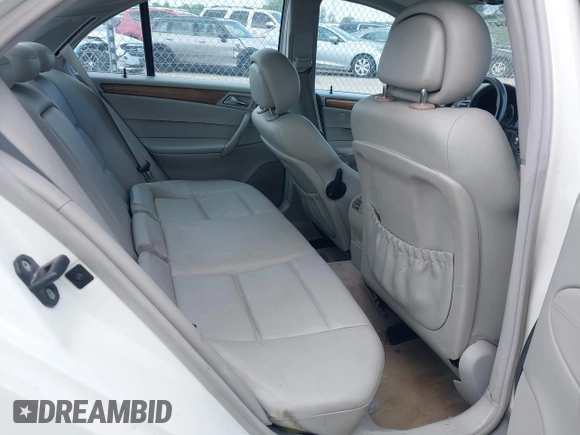 2007 Mercedes-Benz C 230 Sport with VIN WDBRF52H87F852754, listed as a IAAI auction lot 42224647 with 121,163 mi miles and . Bid and sale history available at DreamBid. Image 8.