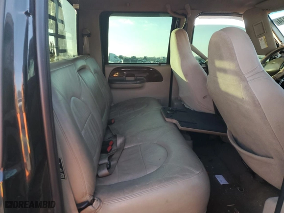 2000 Ford Super Duty F-250 XL with VIN 1FTNW21F7YEB72480, listed as a Copart auction lot 85778174 with 295,477 mi miles and Clean Title. Bid and sale history available at carsss.com. Image 10.