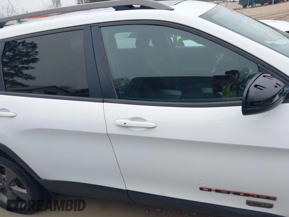 2017 Jeep Cherokee Latitude with VIN 1C4PJLCB5HW514171, listed as a IAAI auction lot 41572117 with 110,632 mi miles and . Bid and sale history available at DreamBid. Image 13.