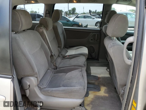2005 Toyota Sienna CE z VIN 5TDZA23C45S240422, wystawiony jako Copart lot #56770965 z przebiegiem 225 623 mil mil oraz Szkoda całkowita • Salvage title. Historia ofert i sprzedaży dostępna na DreamBid. Obrazek 11.