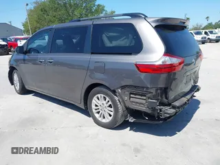 2017 Toyota Sienna XLE Auto Access Seat with VIN 5TDYZ3DC4HS856263, listed as a IAAI auction lot 42003167 with 100,105 mi miles. Bid and sale history available at carsss.com. Image 3.