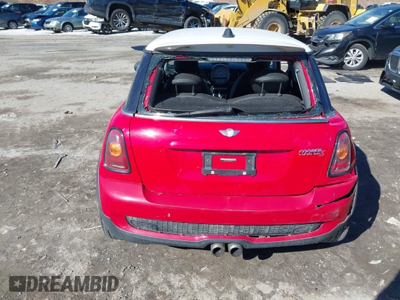 2009 MINI Hardtop S with VIN WMWMF73589TT95974, listed as a IAAI auction lot 41617775 with Not provided miles and . Bid and sale history available at DreamBid. Image 16.