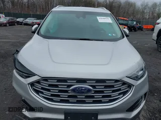 2019 Ford Edge Titanium with VIN 2FMPK4K95KBB55619, listed as a IAAI auction lot 42048941 with 89,999 mi miles. Bid and sale history available at carsss.com. Image 6.