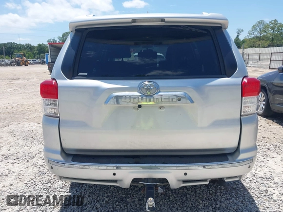 2013 Toyota 4Runner SR5 with VIN JTEZU5JR4D5050331, listed as a IAAI auction lot 42340443 with 220,799 mi miles and . Bid and sale history available at DreamBid. Image 16.
