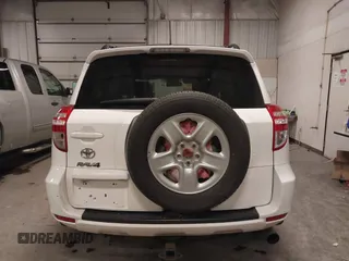 2011 Toyota RAV4 with VIN JTMZF4DV9B5036584, listed as a IAAI auction lot 41270074 with 231,474 mi miles. Bid and sale history available at carsss.com. Image 16.