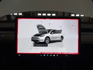 2022 Tesla Model Y Long Range z VIN 7SAYGDEE3NF358487, wystawiony jako IAAI lot #42036969 z przebiegiem 52 723 mil mil oraz . Historia ofert i sprzedaży dostępna na DreamBid. Obrazek 18.